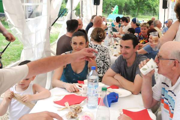 Photo de Louka, Stéphanie, Adrien et Alain
